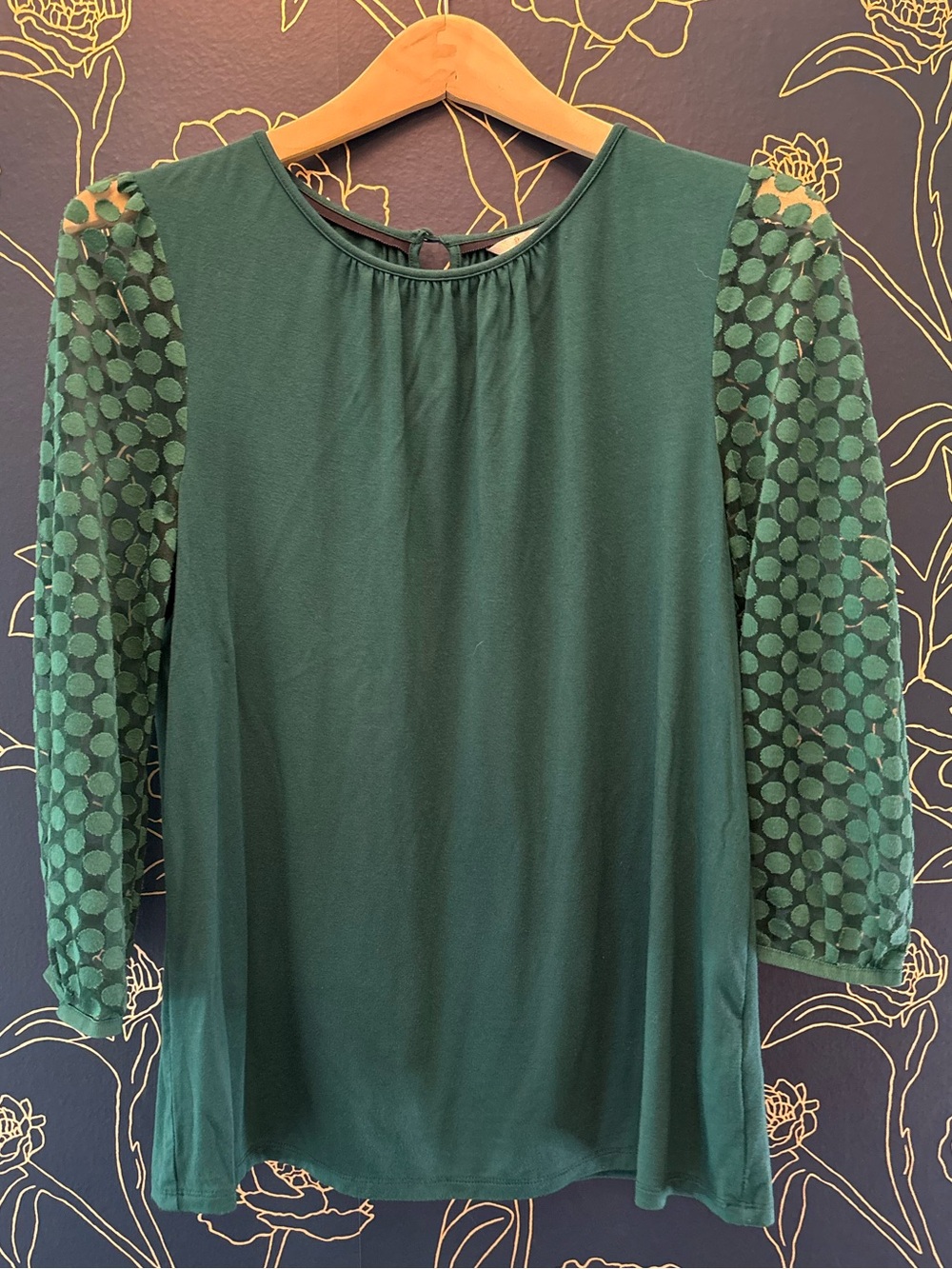 BODEN sheer sleeve GREEN stretch viscose LONG SLEEVE top SIZE 8 dots